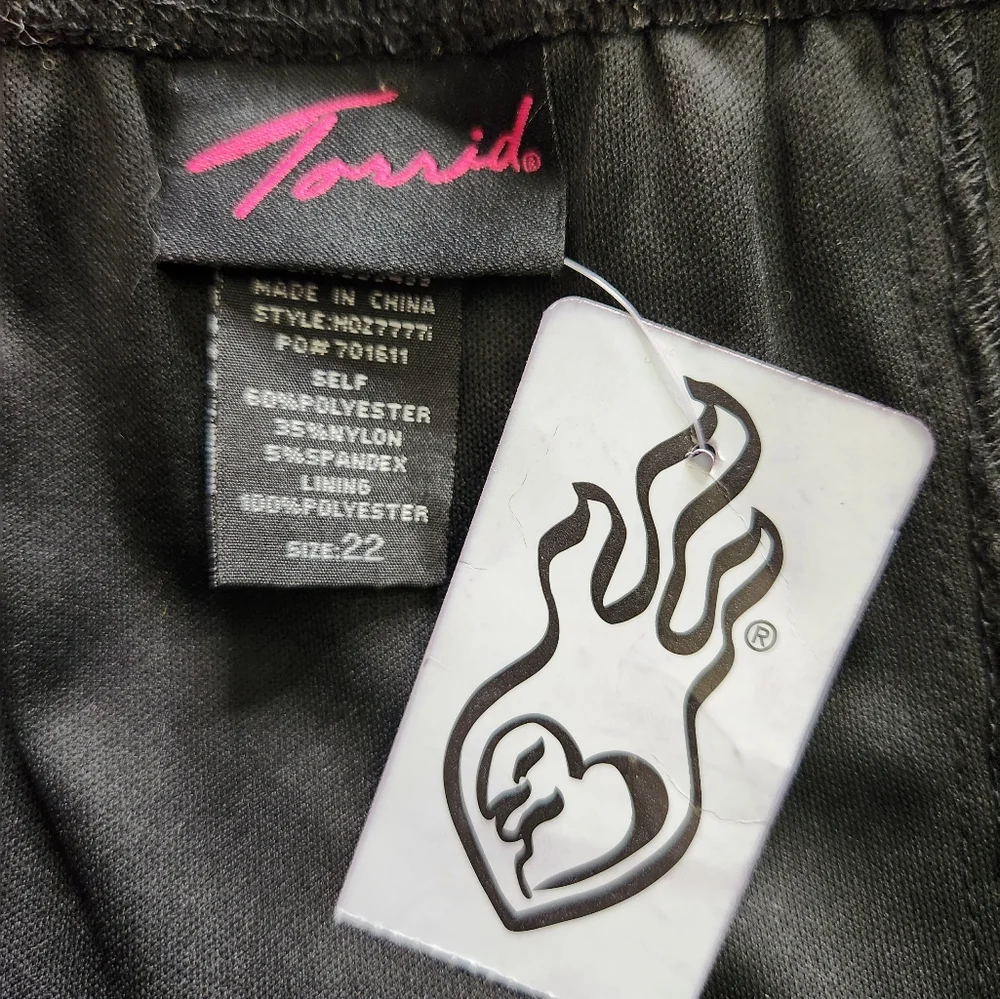 Torrid Black Hilo Pickup Strapless Formal Dress Plus Size 22 New Bubble Dress - Picture 9 of 10